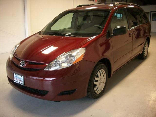 2008 Toyota Sienna X