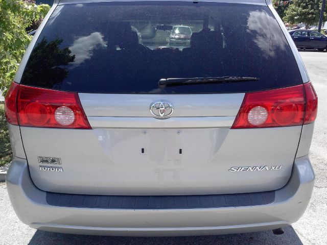 2008 Toyota Sienna GT Black Leather