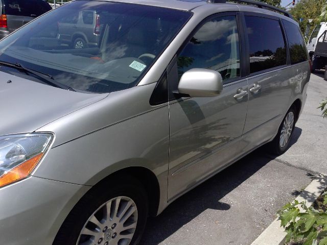 2008 Toyota Sienna GT Black Leather