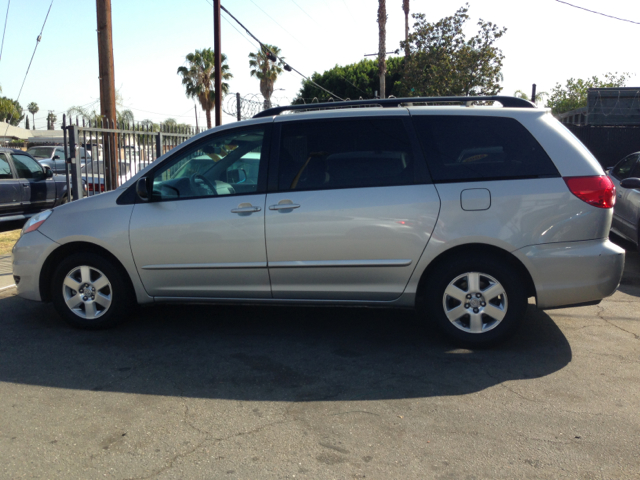 2009 Toyota Sienna 1996 Buick