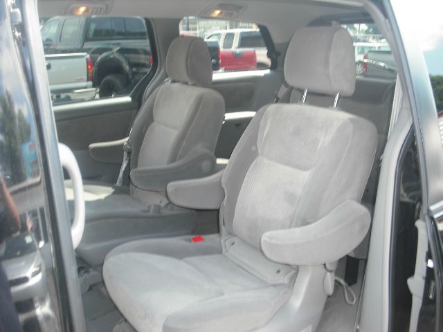 2009 Toyota Sienna SXT Ext Cab
