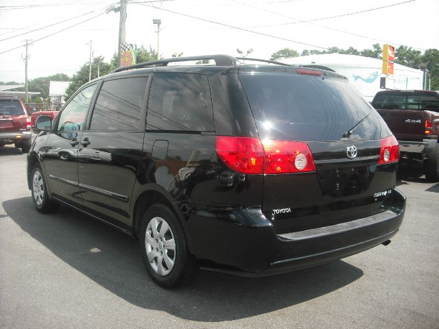 2009 Toyota Sienna SXT Ext Cab