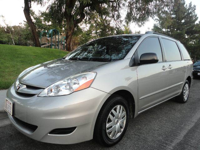 2009 Toyota Sienna 1996 Buick