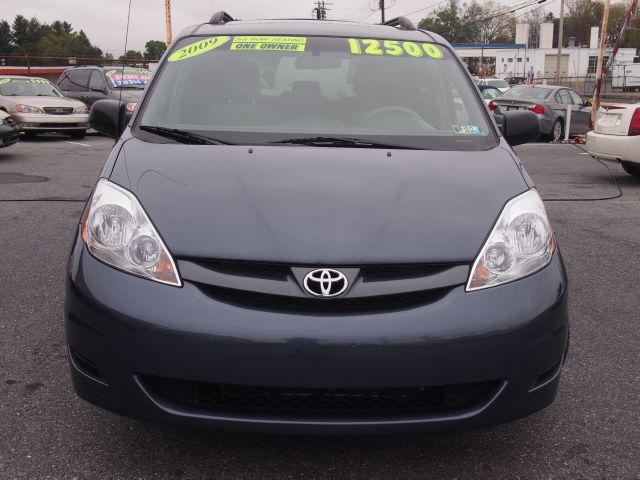 2009 Toyota Sienna 1996 Buick