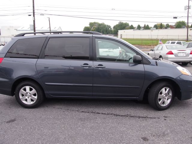 2009 Toyota Sienna 1996 Buick