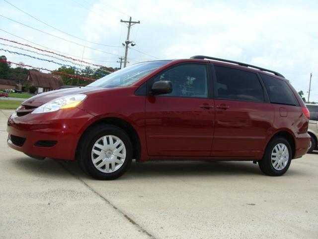 2009 Toyota Sienna X
