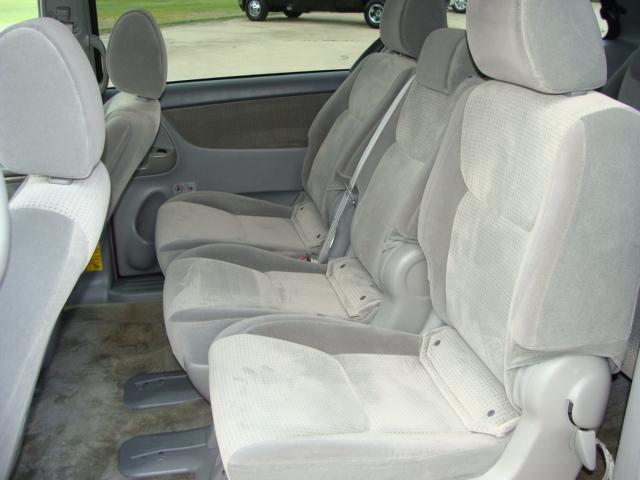 2009 Toyota Sienna X