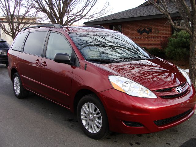 2009 Toyota Sienna 4.6L XLT Sport