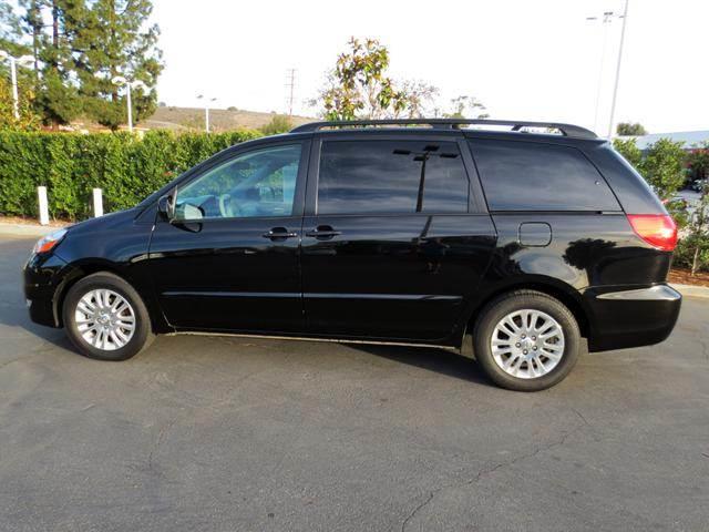 2009 Toyota Sienna Eddie Bauer 4x4