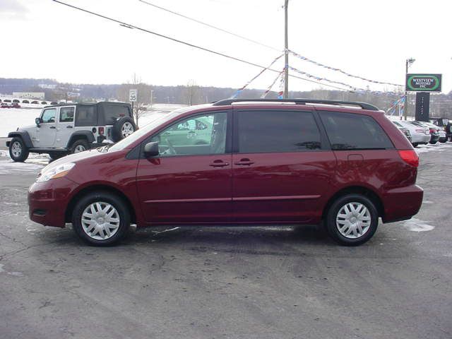2010 Toyota Sienna SXT Ext Cab