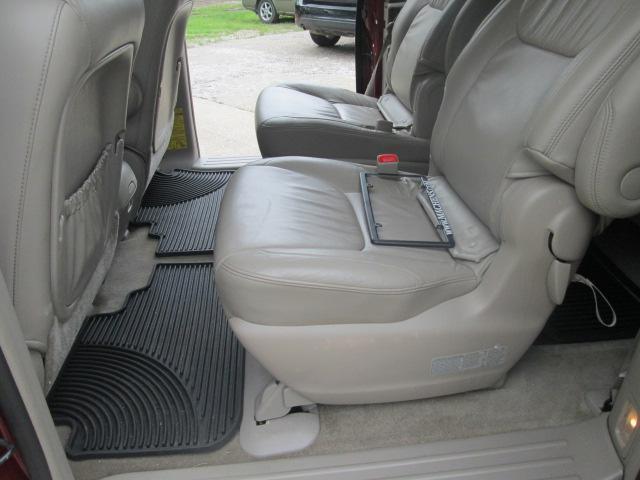 2010 Toyota Sienna SEL Sport Utility 4D