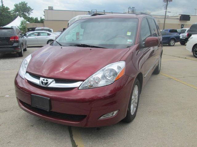 2010 Toyota Sienna SEL Sport Utility 4D