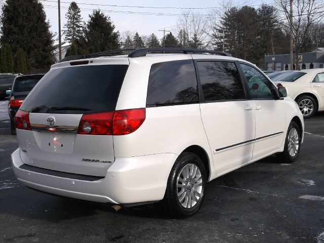 2010 Toyota Sienna SR5 Sport Edition