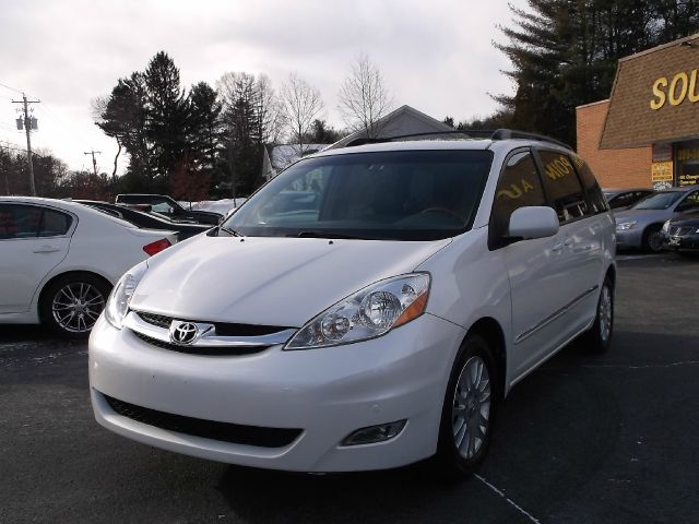 2010 Toyota Sienna SR5 Sport Edition
