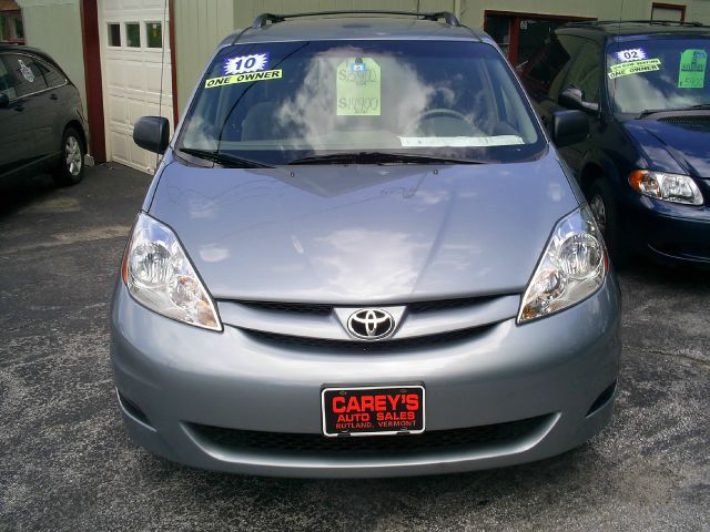 2010 Toyota Sienna 1996 Buick