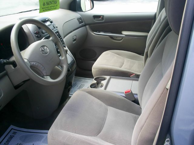 2010 Toyota Sienna 1996 Buick