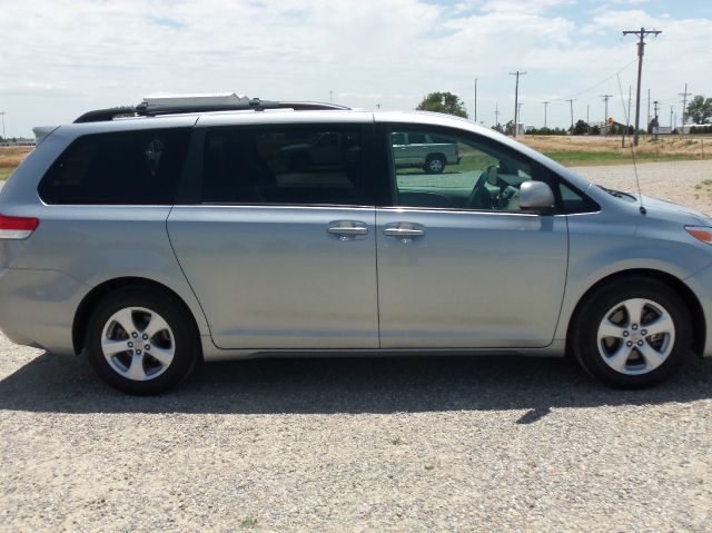 2011 Toyota Sienna 4dr Wgn Auto Grand Touring