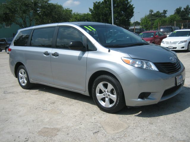 2011 Toyota Sienna Base