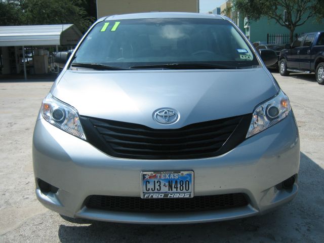 2011 Toyota Sienna Base