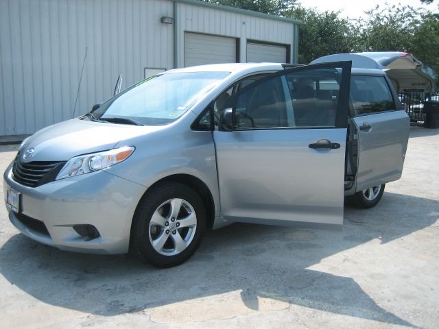2011 Toyota Sienna Base