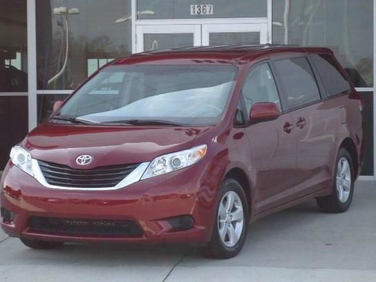 2011 Toyota Sienna Base