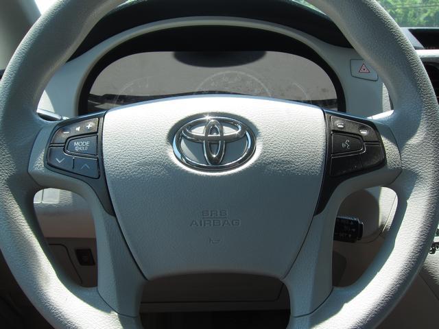 2011 Toyota Sienna X