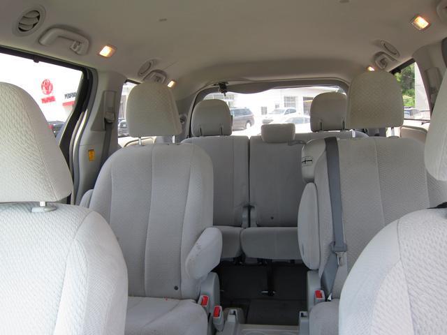 2011 Toyota Sienna X