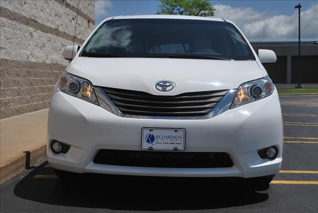 2011 Toyota Sienna Unknown