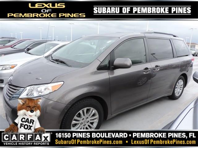2011 Toyota Sienna Sport-xlt