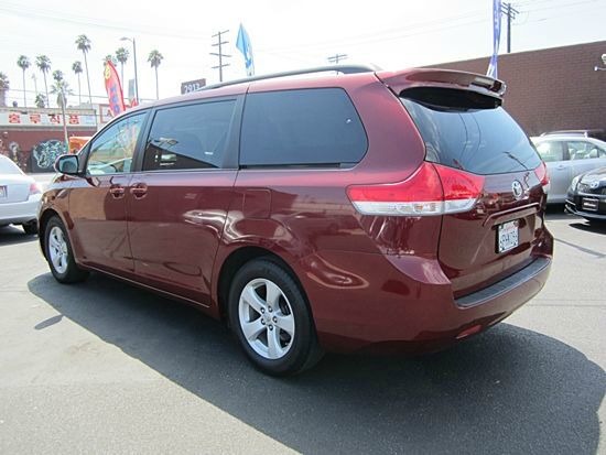 2011 Toyota Sienna 2500 Hdwork Truck