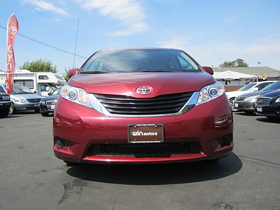 2011 Toyota Sienna 2500 Hdwork Truck