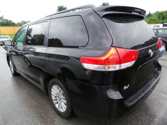 2011 Toyota Sienna SEL Sport Utility 4D