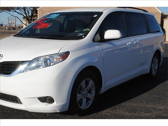 2011 Toyota Sienna Enthusiast 2D Roadster