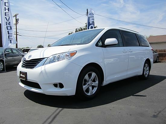 2011 Toyota Sienna 2500 Hdwork Truck