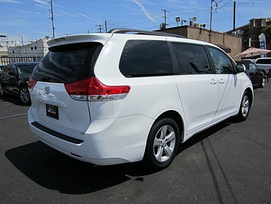 2011 Toyota Sienna 2500 Hdwork Truck