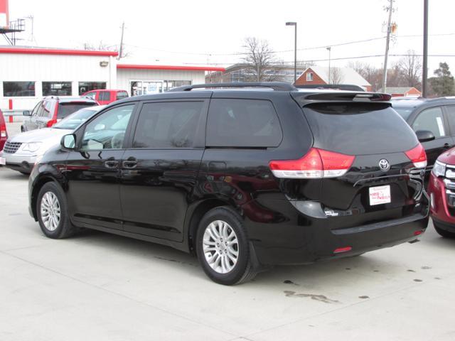 2011 Toyota Sienna Unknown