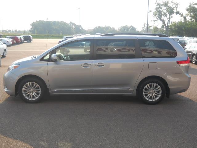2012 Toyota Sienna SEL Sport Utility 4D