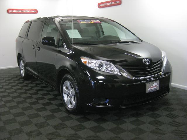 2012 Toyota Sienna X