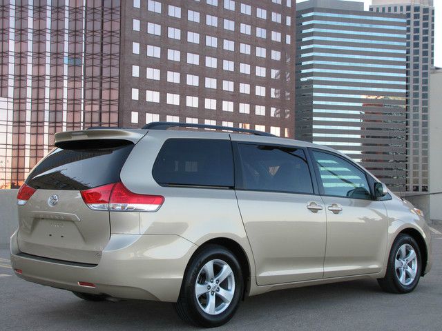 2012 Toyota Sienna Convertible 4.0L