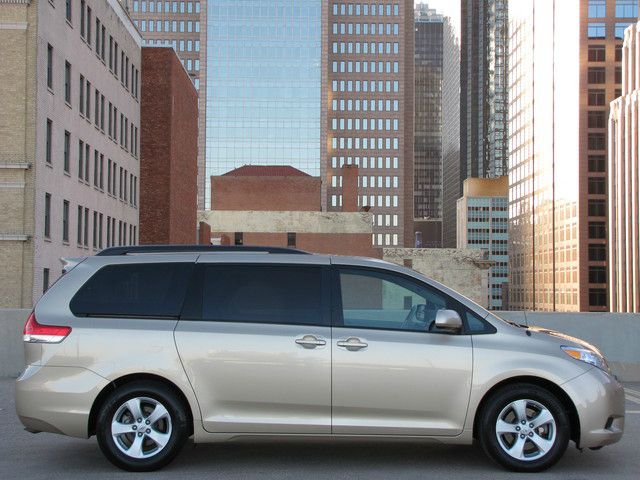 2012 Toyota Sienna Convertible 4.0L