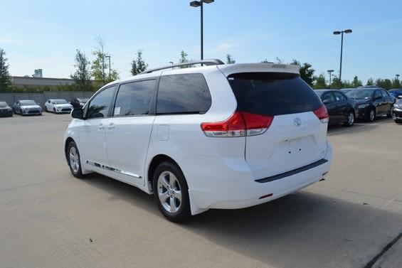 2013 Toyota Sienna X