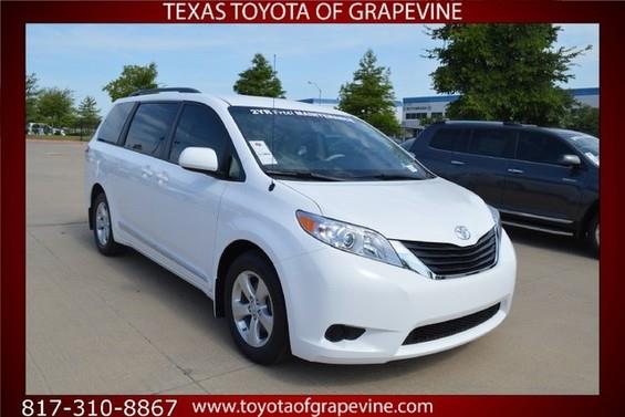 2013 Toyota Sienna X