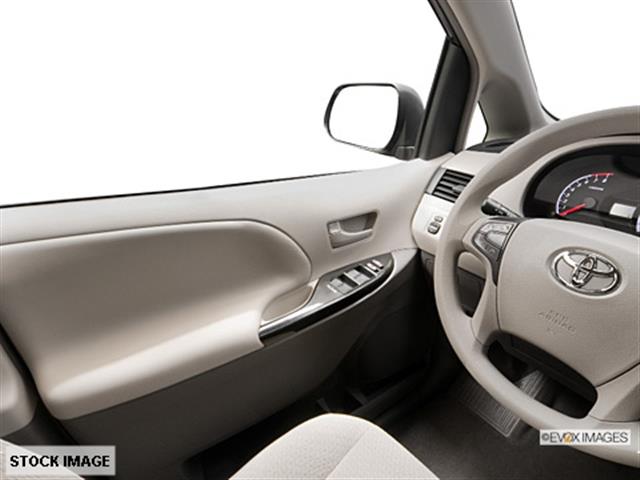 2013 Toyota Sienna Unknown