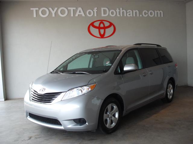 2013 Toyota Sienna X