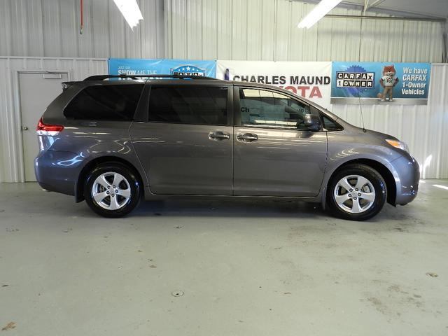 2014 Toyota Sienna X