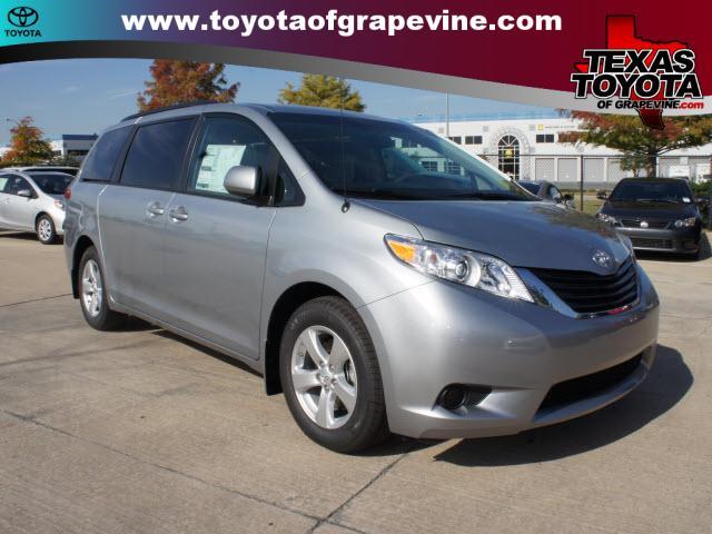 2014 Toyota Sienna X