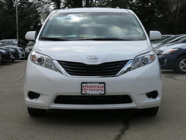 2014 Toyota Sienna X