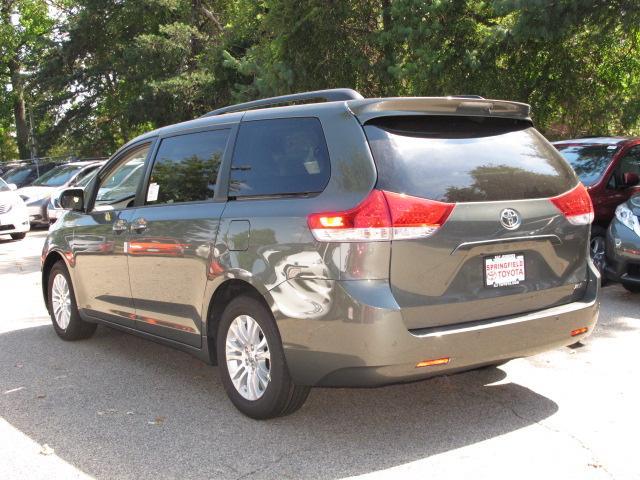 2014 Toyota Sienna SEL Sport Utility 4D