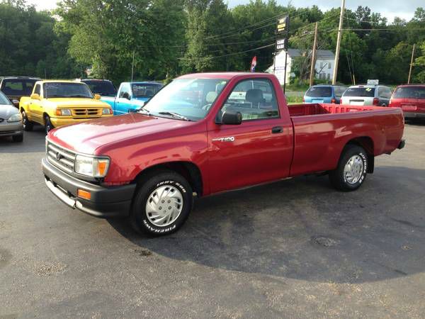 1993 Toyota T100 Lariat 4D Crew Cab Truck