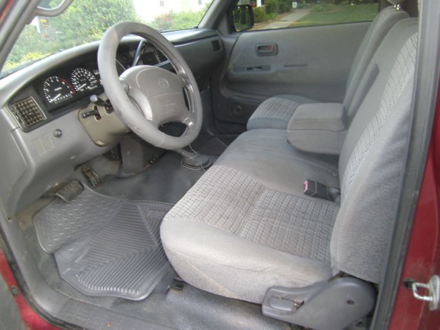 1996 Toyota T100 Work Truck Pickup 4D 5 3/4 Ft